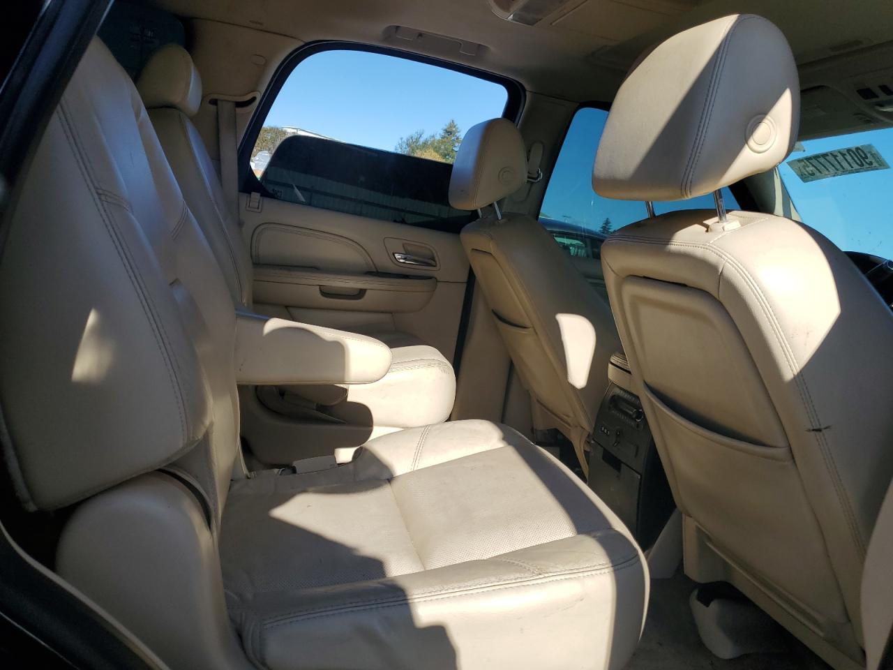 2008 Cadillac Escalade Luxury VIN: 1GYFK63868R185214 Lot: 90117775
