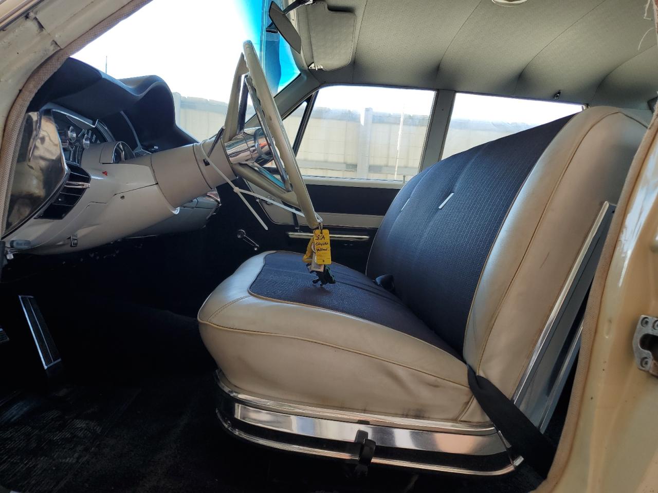 1965 Chrysler Uk VIN: C153209560 Lot: 86678955