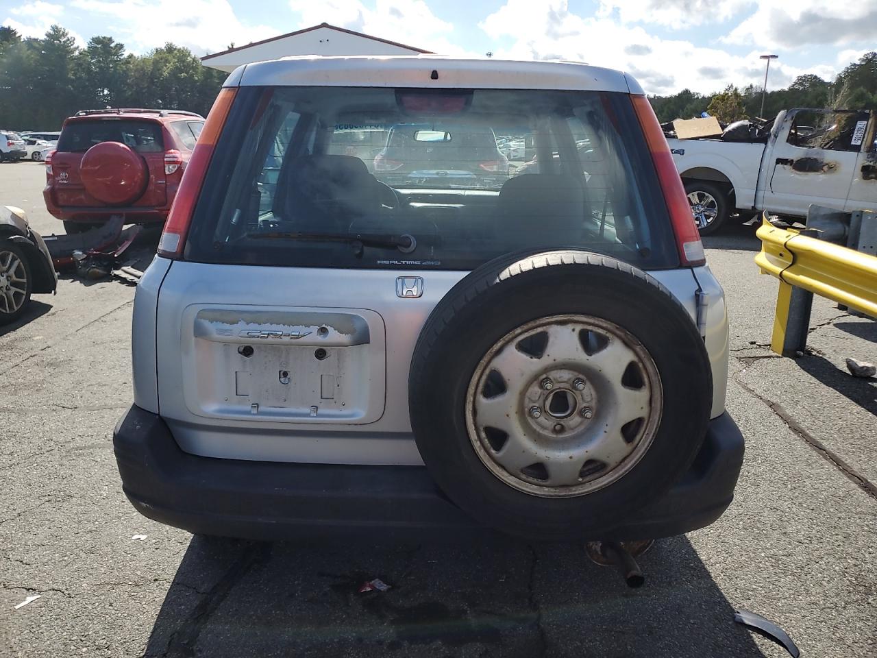 2000 Honda Cr-V Lx VIN: JHLRD1847YC056832 Lot: 84409085