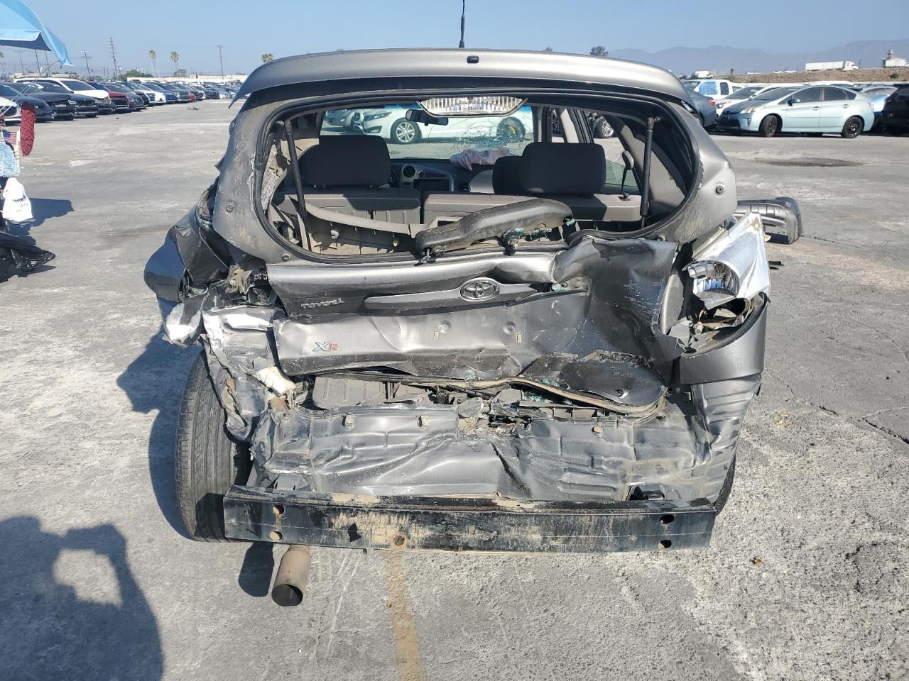 2005 Toyota Corolla Matrix Xr VIN: 2T1KR32E05C552622 Lot: 82207525