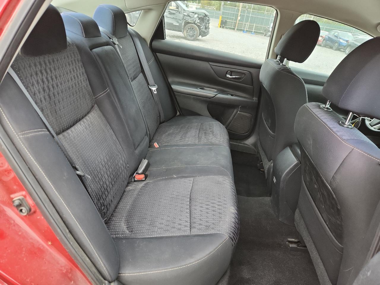 2017 Nissan Altima 2.5 VIN: 1N4AL3AP4HC131828 Lot: 85082935