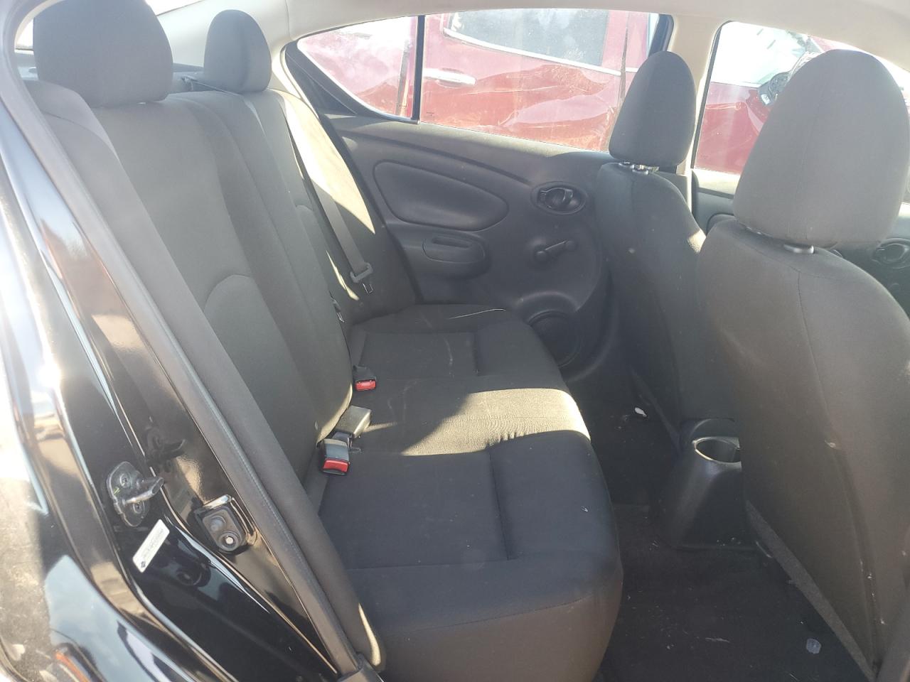 2018 Nissan Versa S VIN: 3N1CN7AP1JL888588 Lot: 86881425