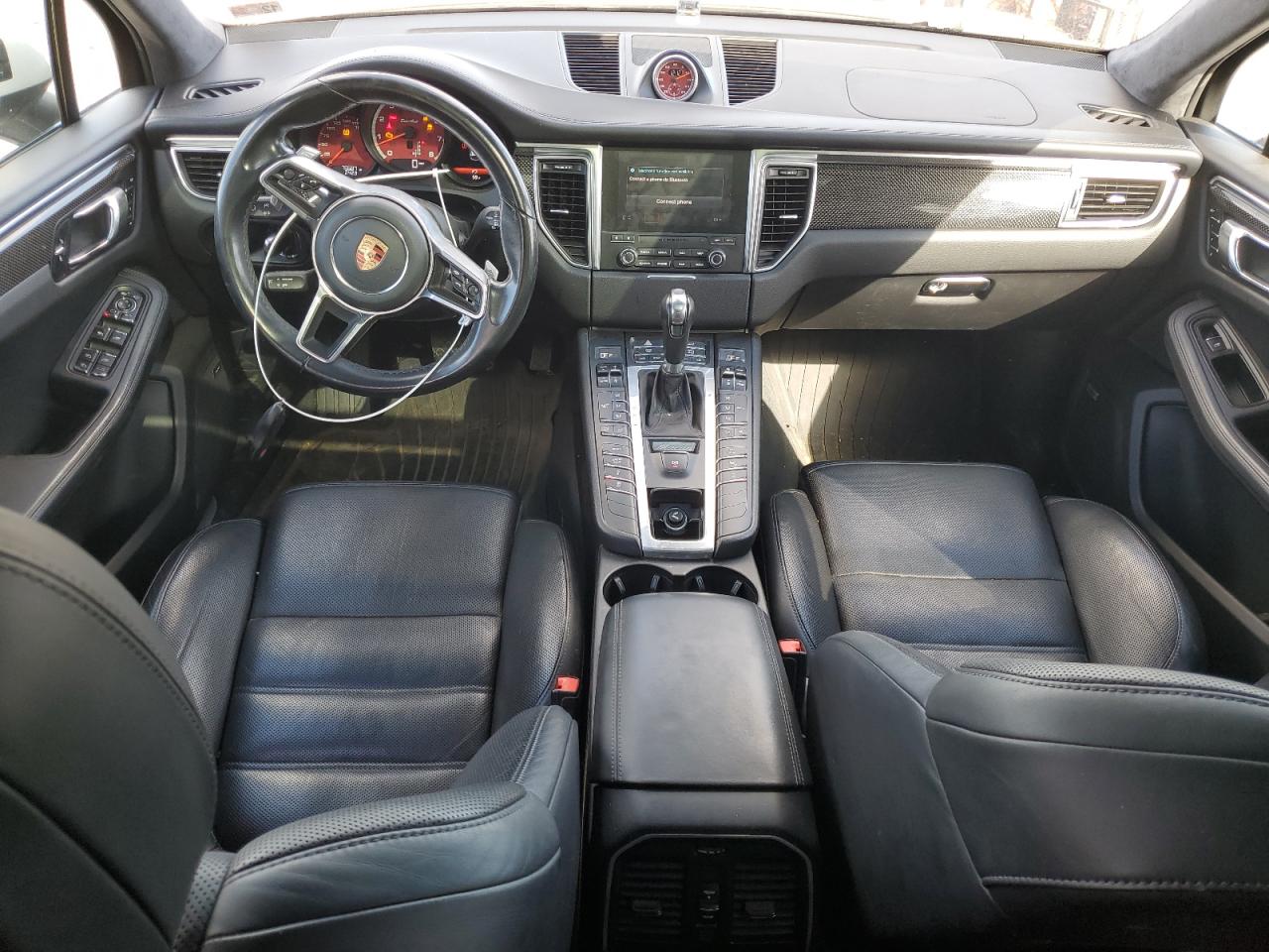 2018 Porsche Macan Turbo VIN: WP1AF2A53JLB70411 Lot: 89712435