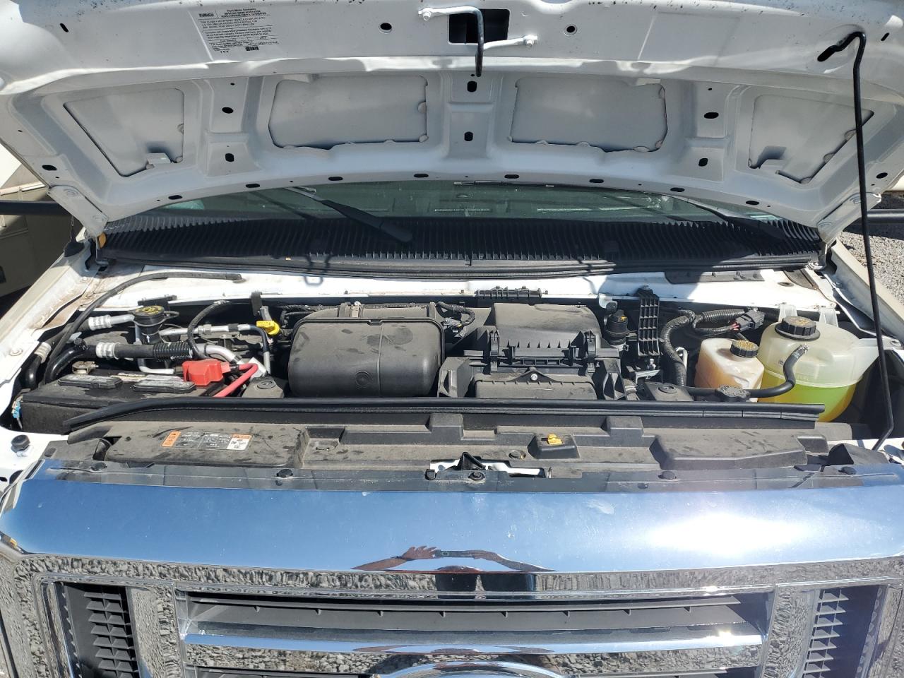 2022 Ford Econoline E450 Super Duty Cutaway Van VIN: 1FDXE4FN1NDC02528 Lot: 85500755