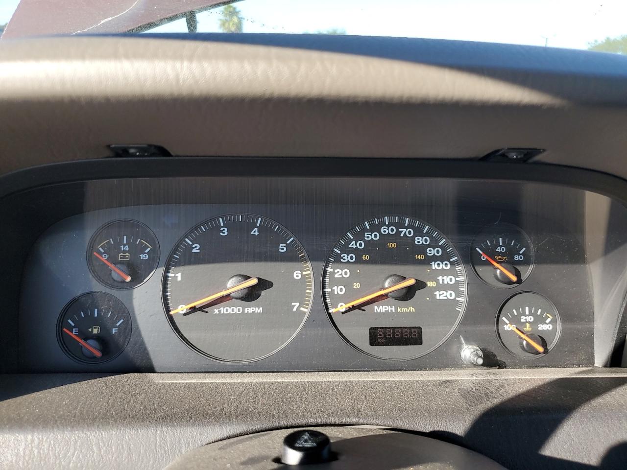 2000 Jeep Grand Cherokee Laredo VIN: 1J4G248SXYC223897 Lot: 90385005