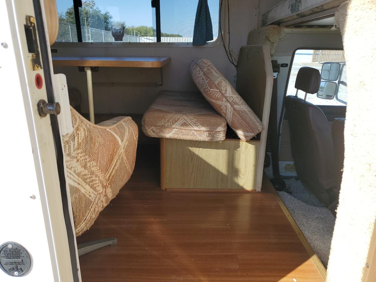 1986 Toyota Pickup Cab Chassis Rn75 Dlx VIN: JT5RN75U7G0007305 Lot: 82310445