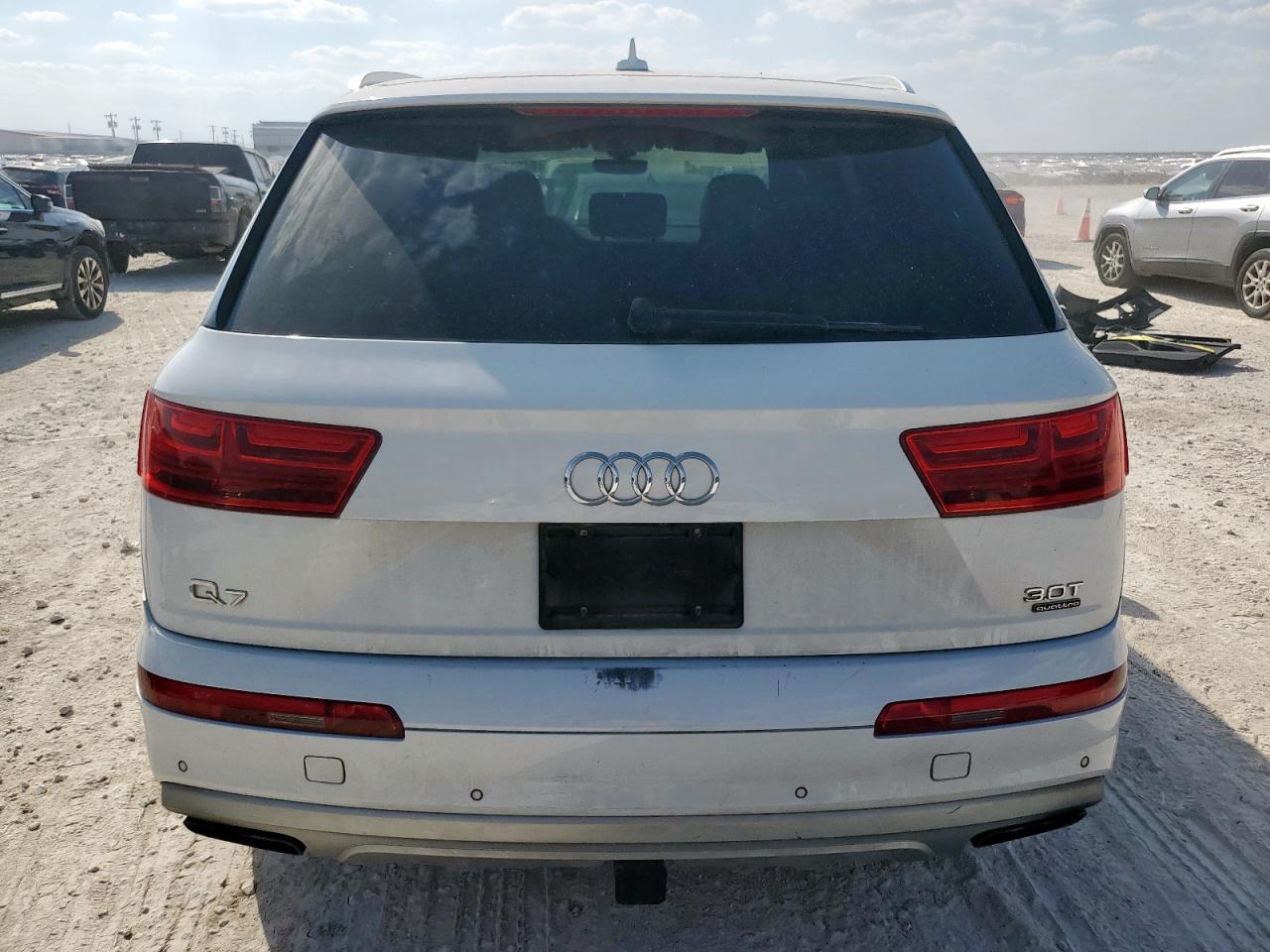 2017 Audi Q7 Premium Plus VIN: WA1LAAF71HD025119 Lot: 84539905