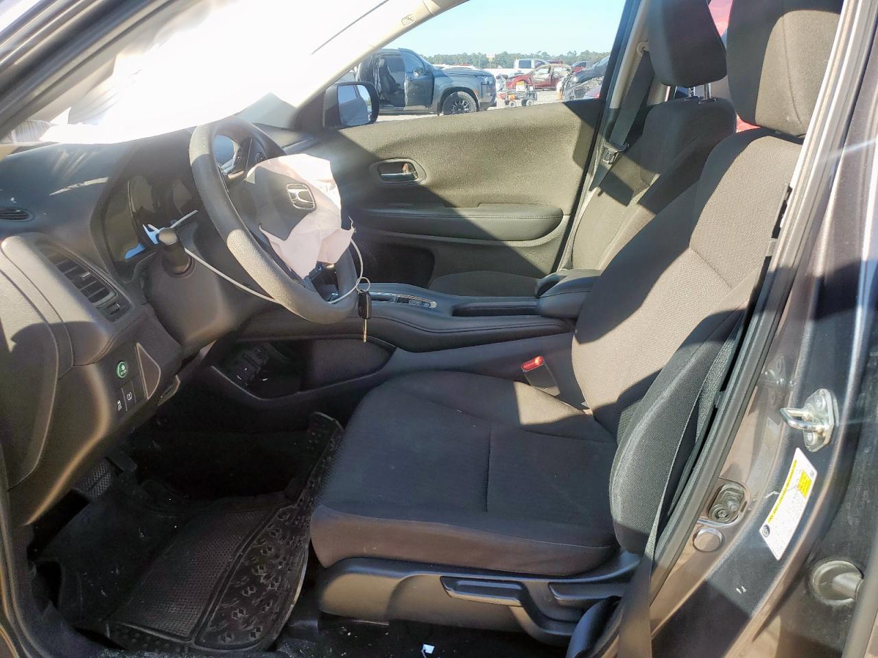 2017 Honda Hr-V Lx VIN: 3CZRU5H37HG700901 Lot: 90440325