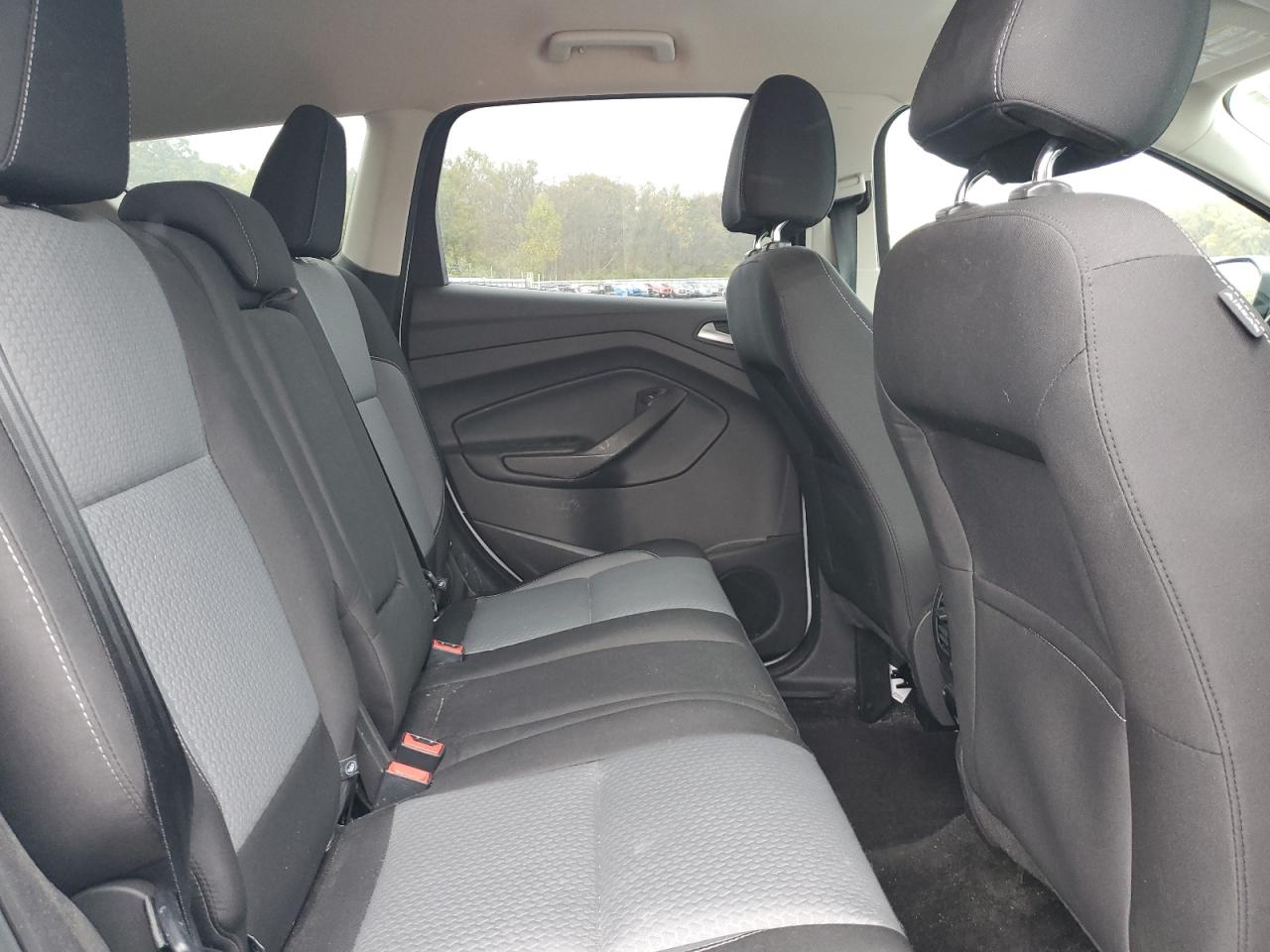 2017 Ford Escape Se VIN: 1FMCU0GD9HUD17155 Lot: 82302315