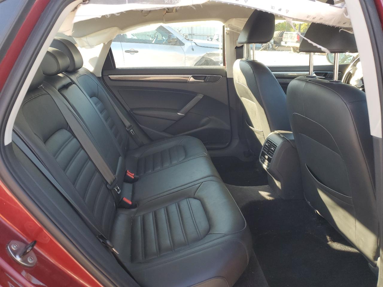 2016 Volkswagen Passat Sel Premium VIN: 1VWCM7A30GC060837 Lot: 81757825