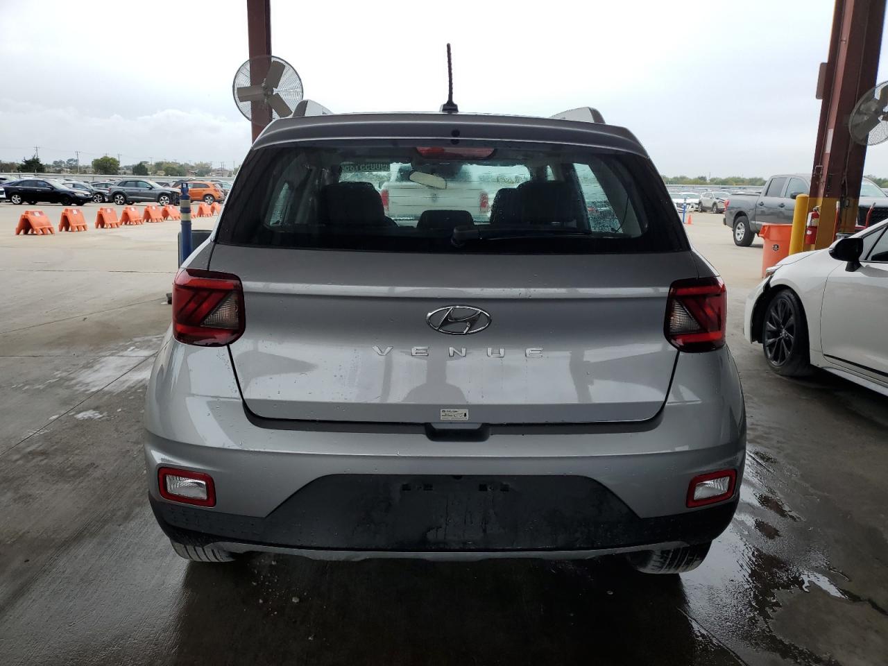 2025 Hyundai Venue Sel VIN: KMHRC8A31SU359595 Lot: 90055135