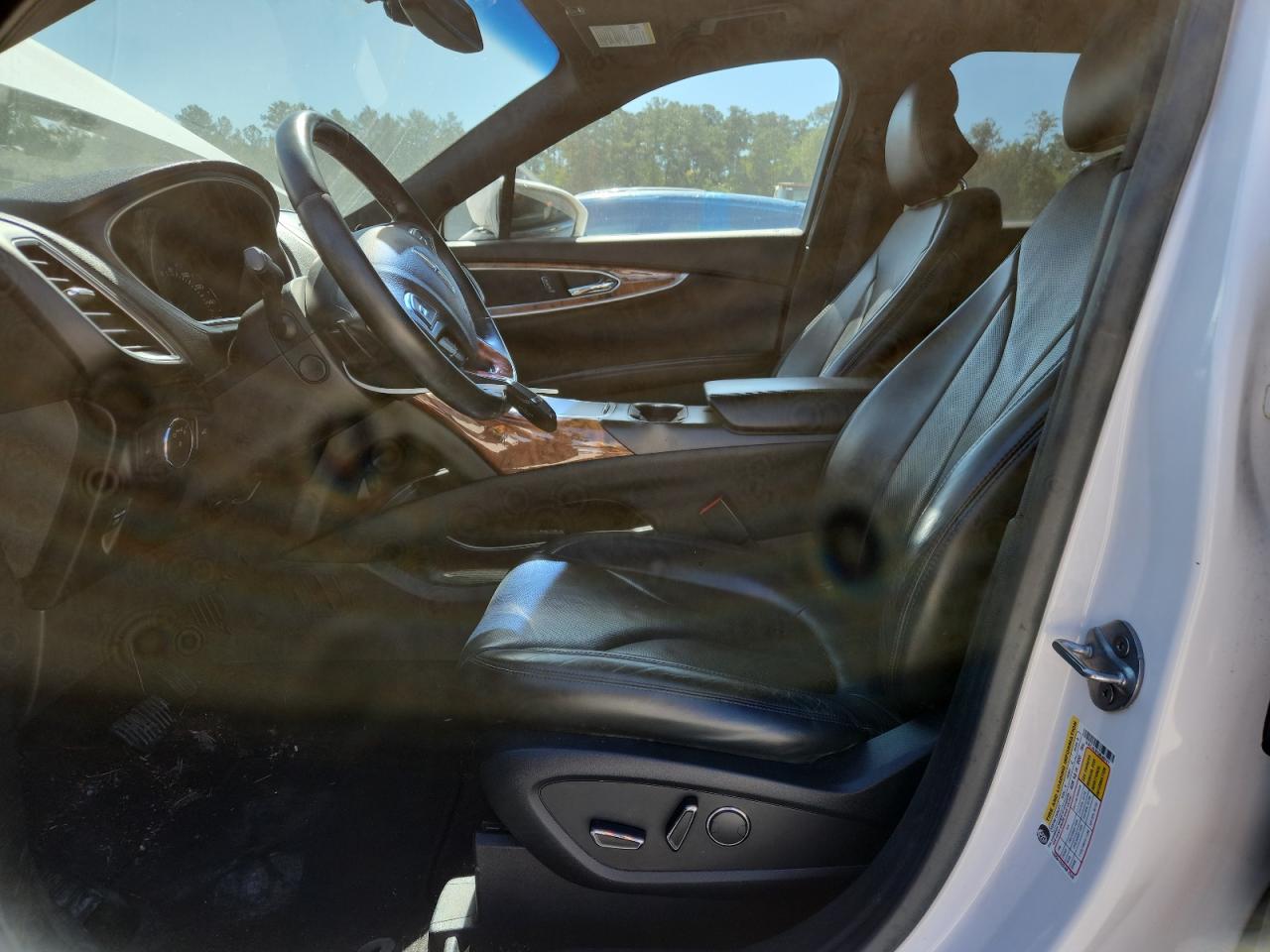 2016 Lincoln Mkx Reserve VIN: 2LMTJ6LR7GBL88747 Lot: 85945905