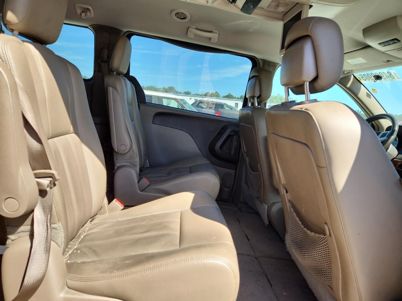 2016 Chrysler Town & Country Touring VIN: 2C4RC1BG5GR230390 Lot: 84900905