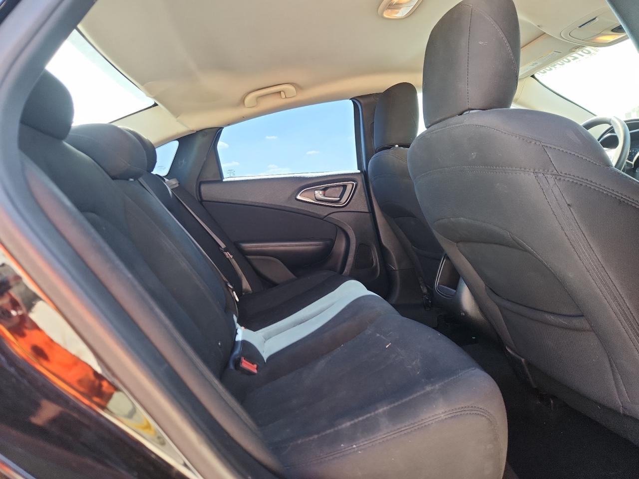 2015 Chrysler 200 Limited VIN: 1C3CCCAB6FN600365 Lot: 87268465