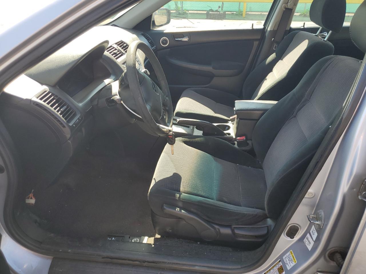 2005 Honda Accord Lx VIN: 1HGCM564X5A093802 Lot: 85934165