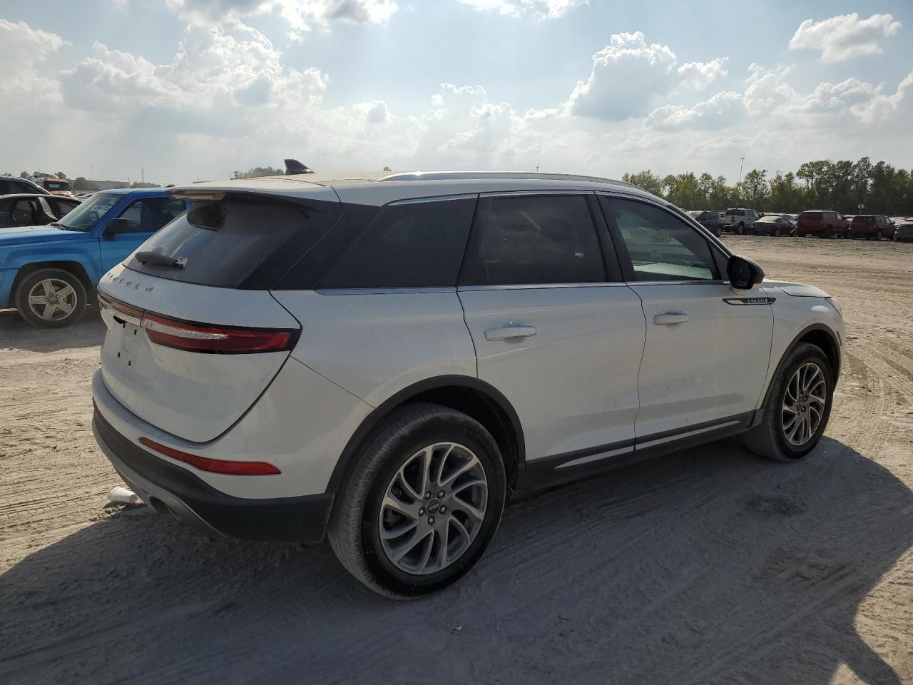 2022 Lincoln Corsair white null gas 5LMCJ1C94NUL12437 photo #4