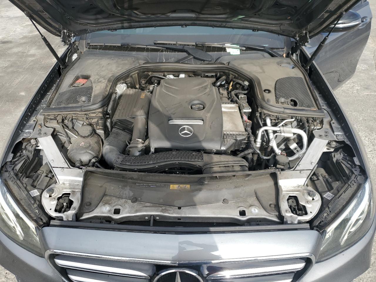 2018 Mercedes-Benz E 300 VIN: WDDZF4JB8JA465656 Lot: 82777935