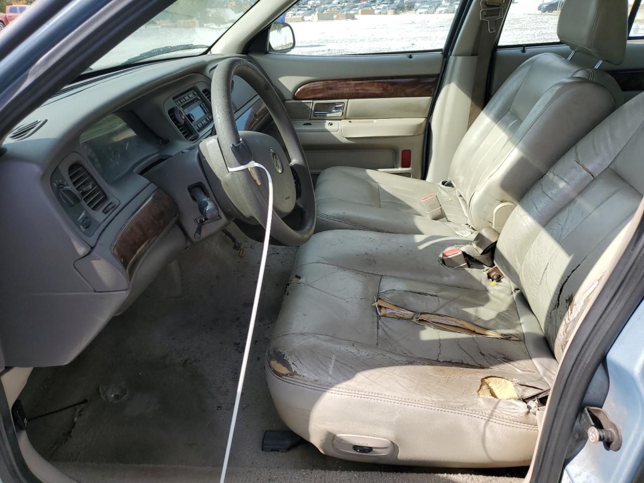 2007 Mercury Grand Marquis Gs VIN: 2MEFM74V17X602770 Lot: 85157715