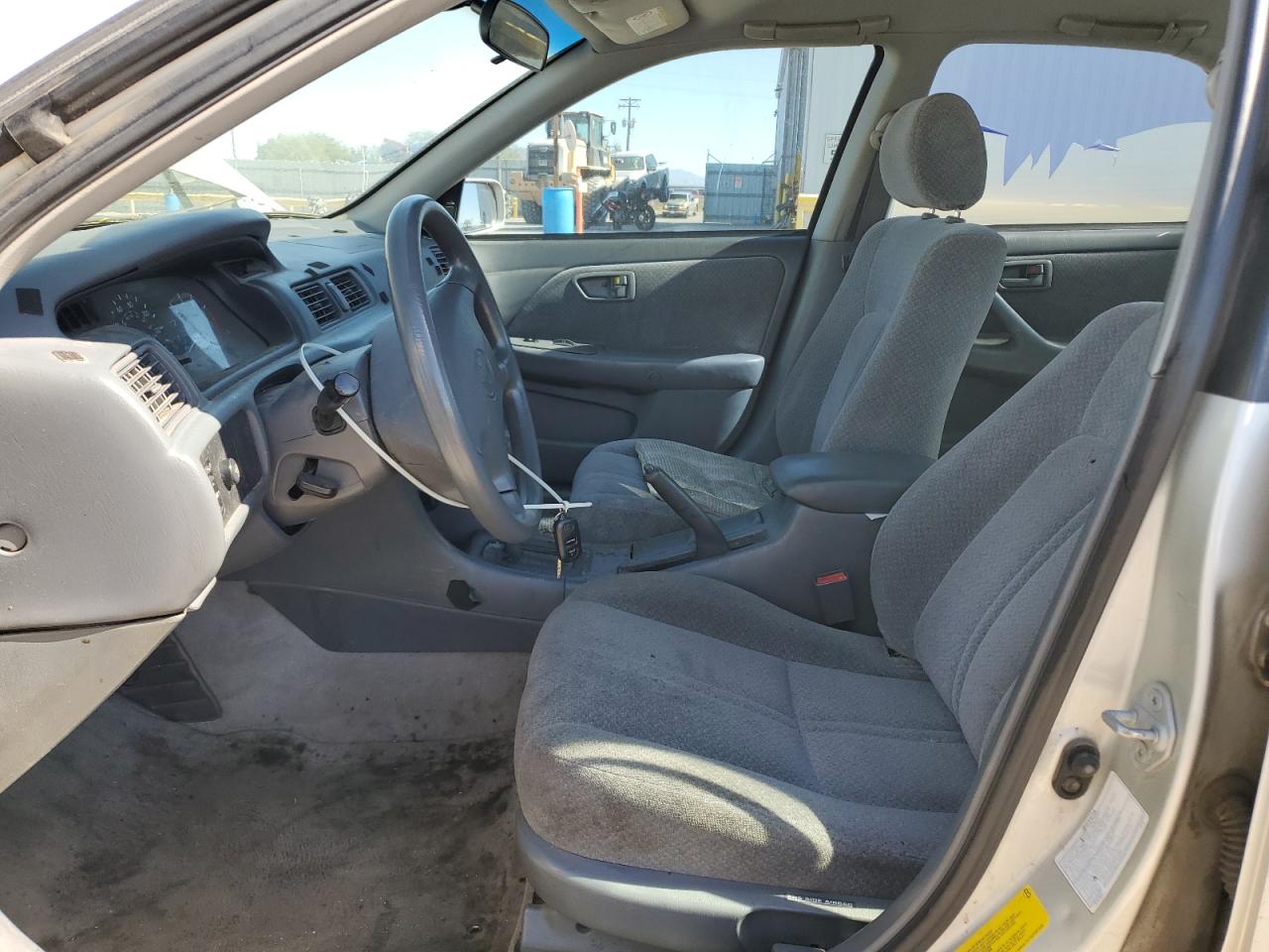 2000 Toyota Camry Le VIN: 4T1BF28K0YU103721 Lot: 90381605