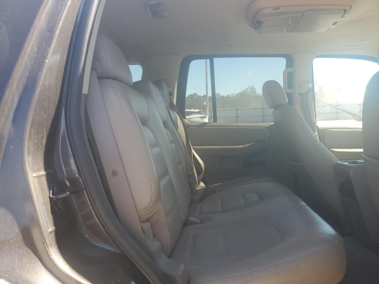 2005 Ford Explorer VIN: 1FMZU63K85UA06538 Lot: 82374875