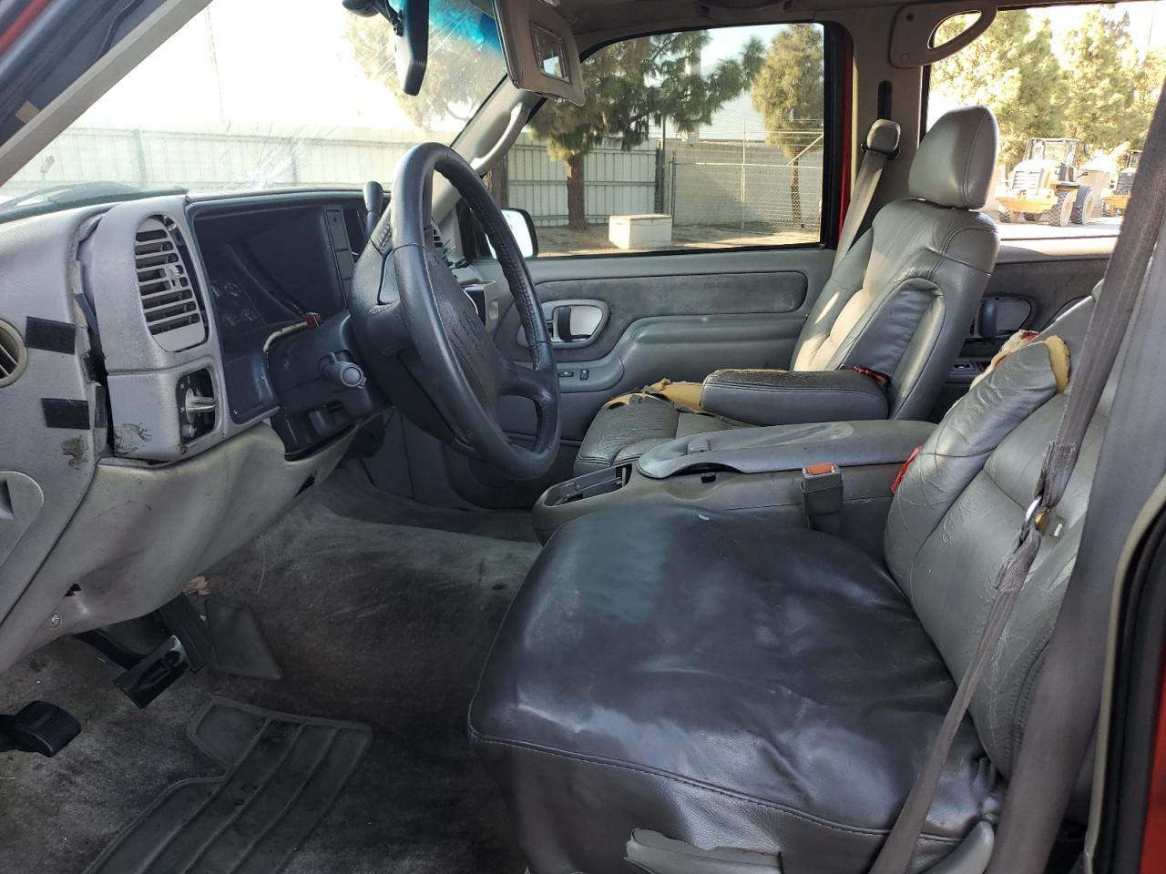 1996 Chevrolet Suburban C1500 VIN: 3GNEC16RXTG116211 Lot: 85308515