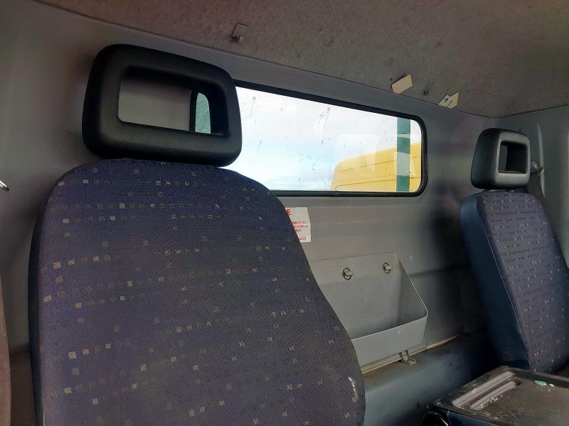 2010 MITSUBISHI FUSO CANTER 3C13-30 MWB 