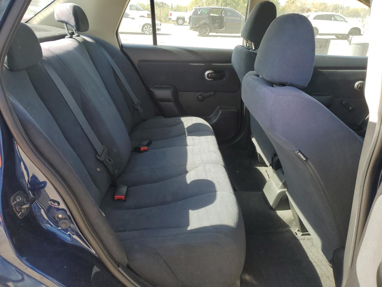 2011 Nissan Versa S VIN: 3N1CC1AP1BL372963 Lot: 82398915