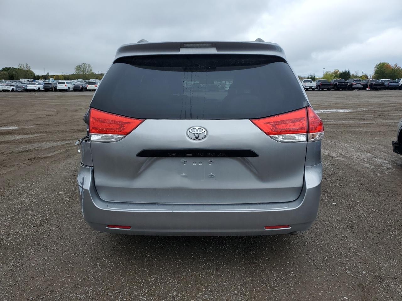 2012 Toyota Sienna VIN: 5TDZK3DC2CS256407 Lot: 84776275