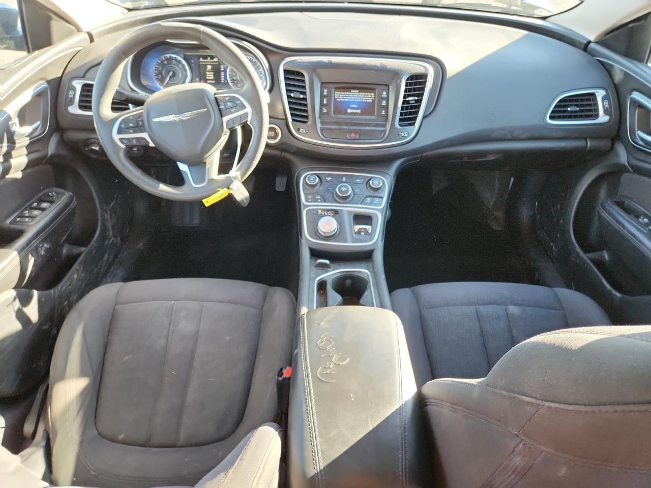 2015 Chrysler 200 Limited VIN: 1C3CCCAB4FN677249 Lot: 85836005