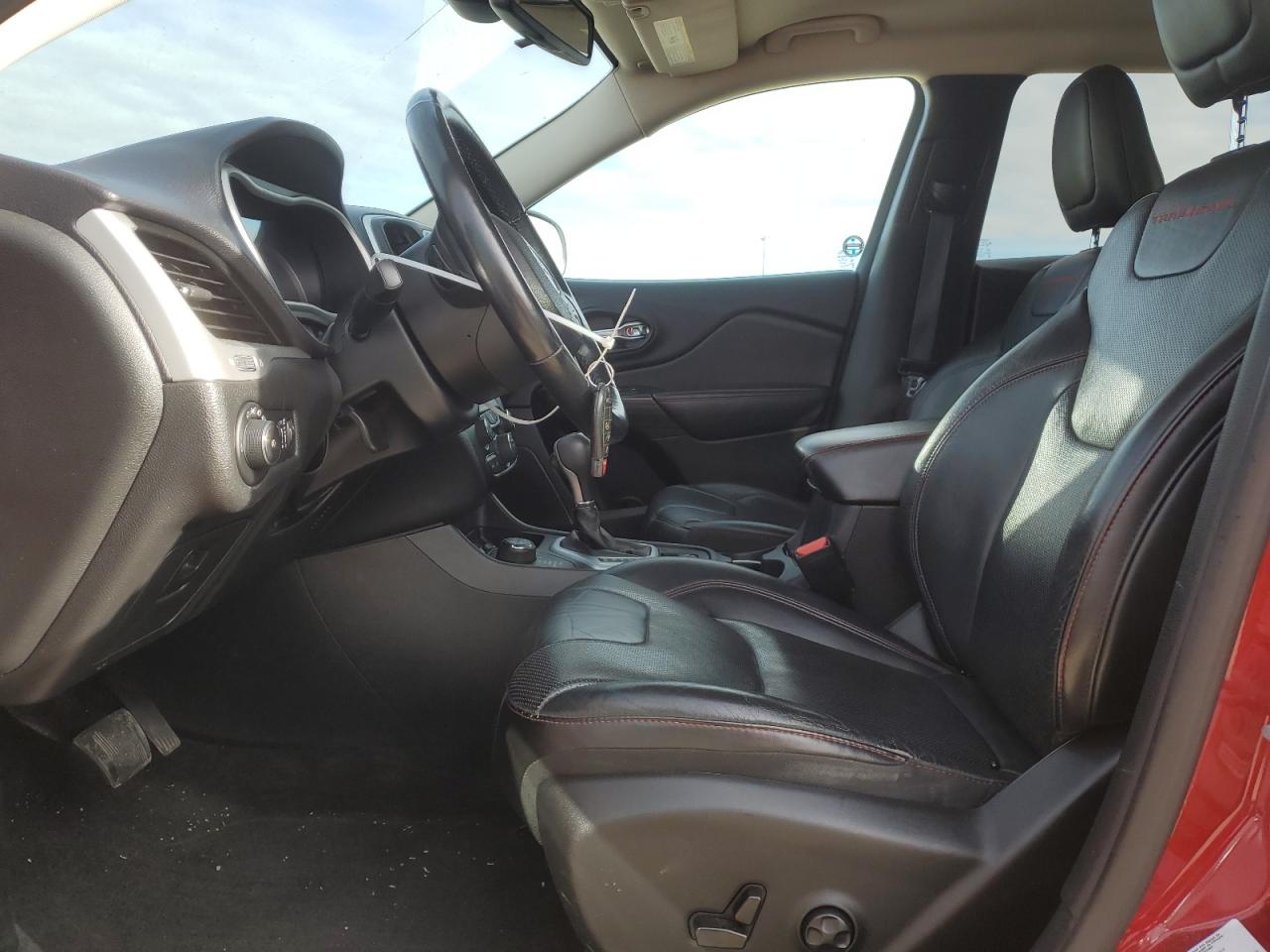 2015 Jeep Cherokee Trailhawk VIN: 1C4PJMBS9FW697689 Lot: 85923985