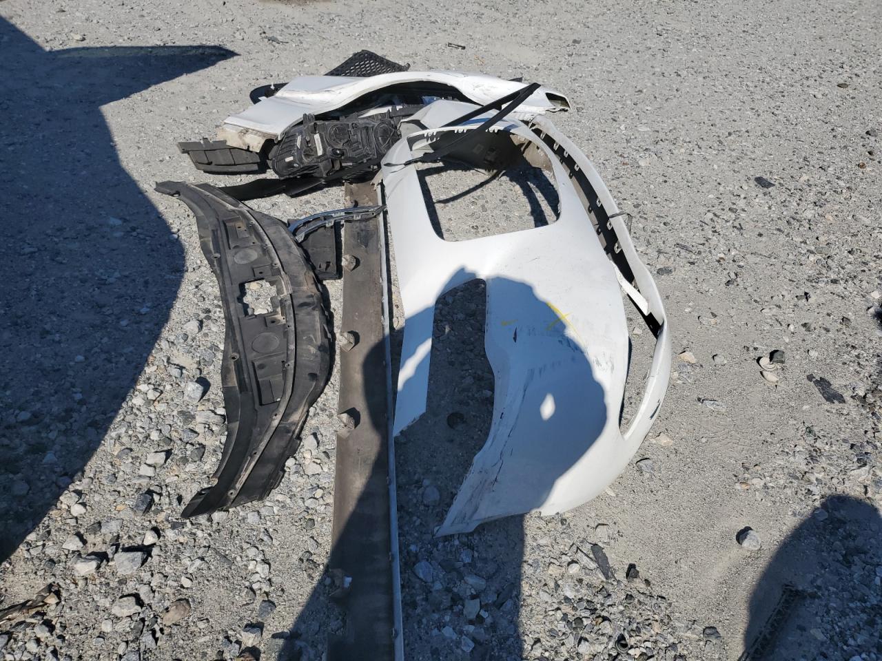 2015 Chrysler 300 Limited VIN: 2C3CCAAGXFH792608 Lot: 86544125