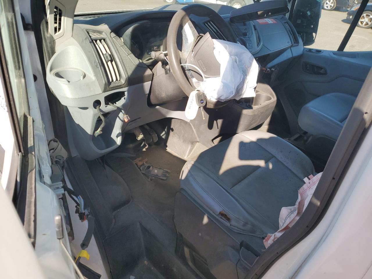 2018 Ford Transit T-150 VIN: 1FTYE2CMXJKA12144 Lot: 86290205