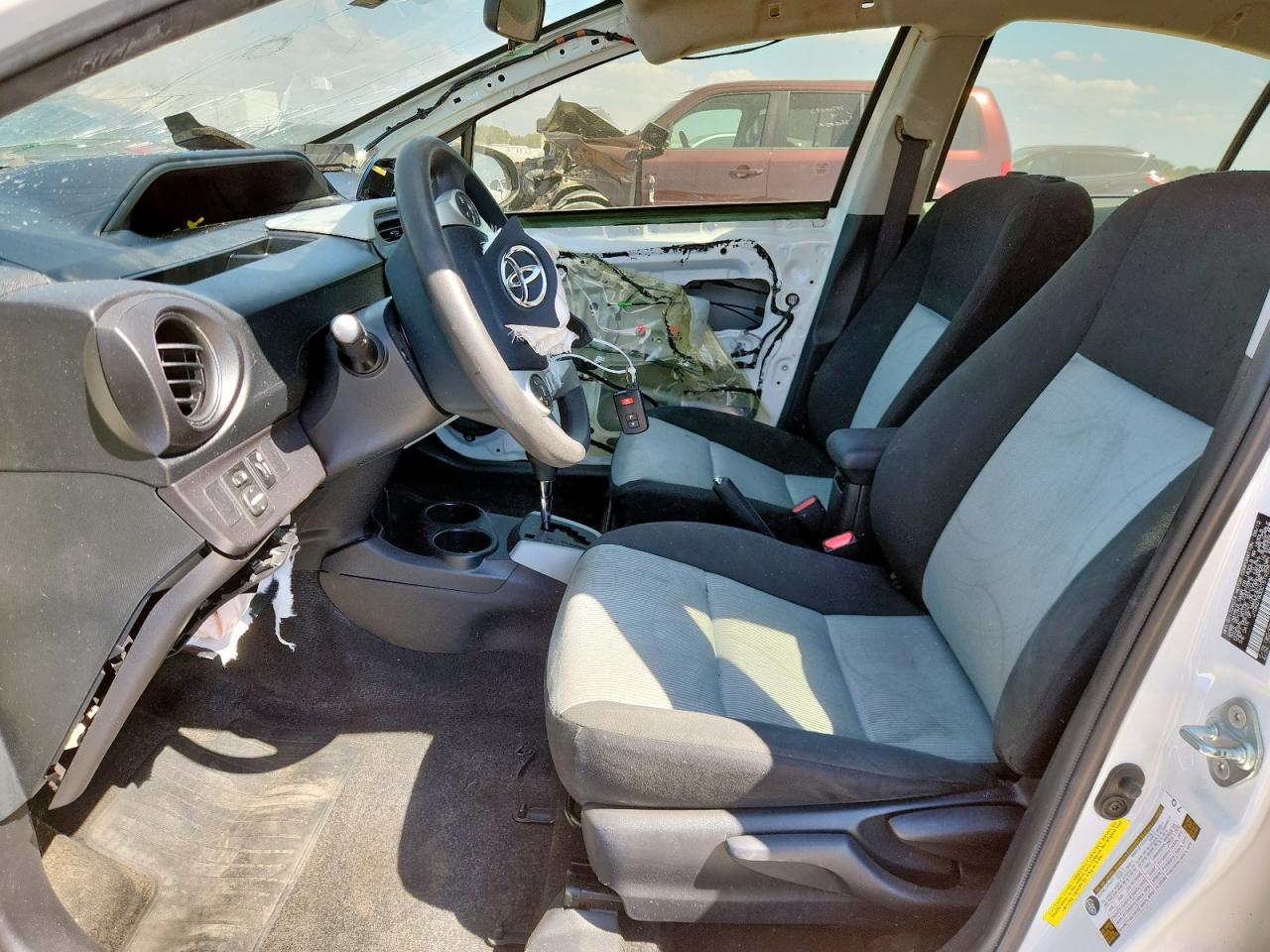 2012 Toyota Prius C VIN: JTDKDTB30C1519375 Lot: 82414805