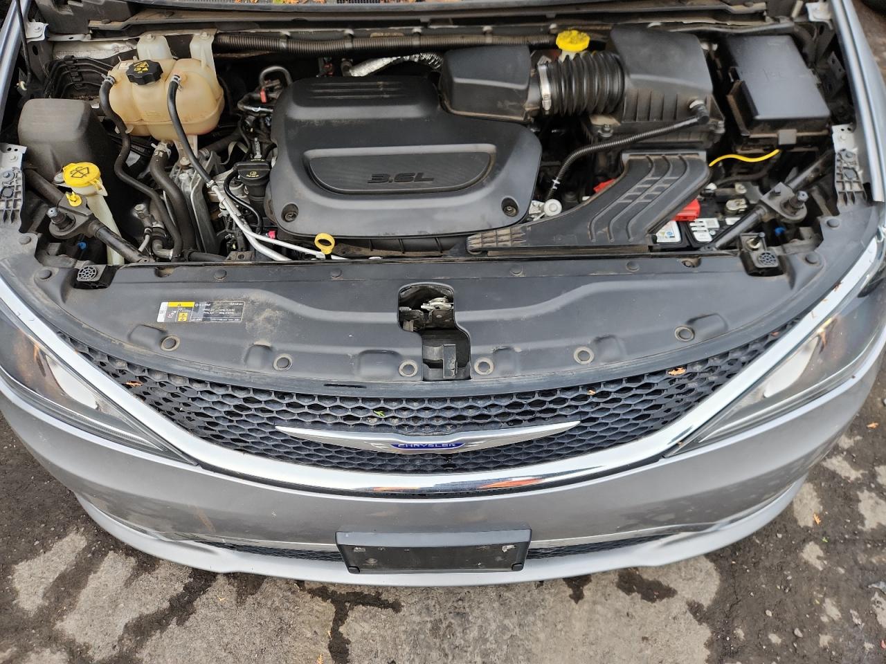 2020 Chrysler Pacifica Touring L VIN: 2C4RC1BG3LR285530 Lot: 85204845