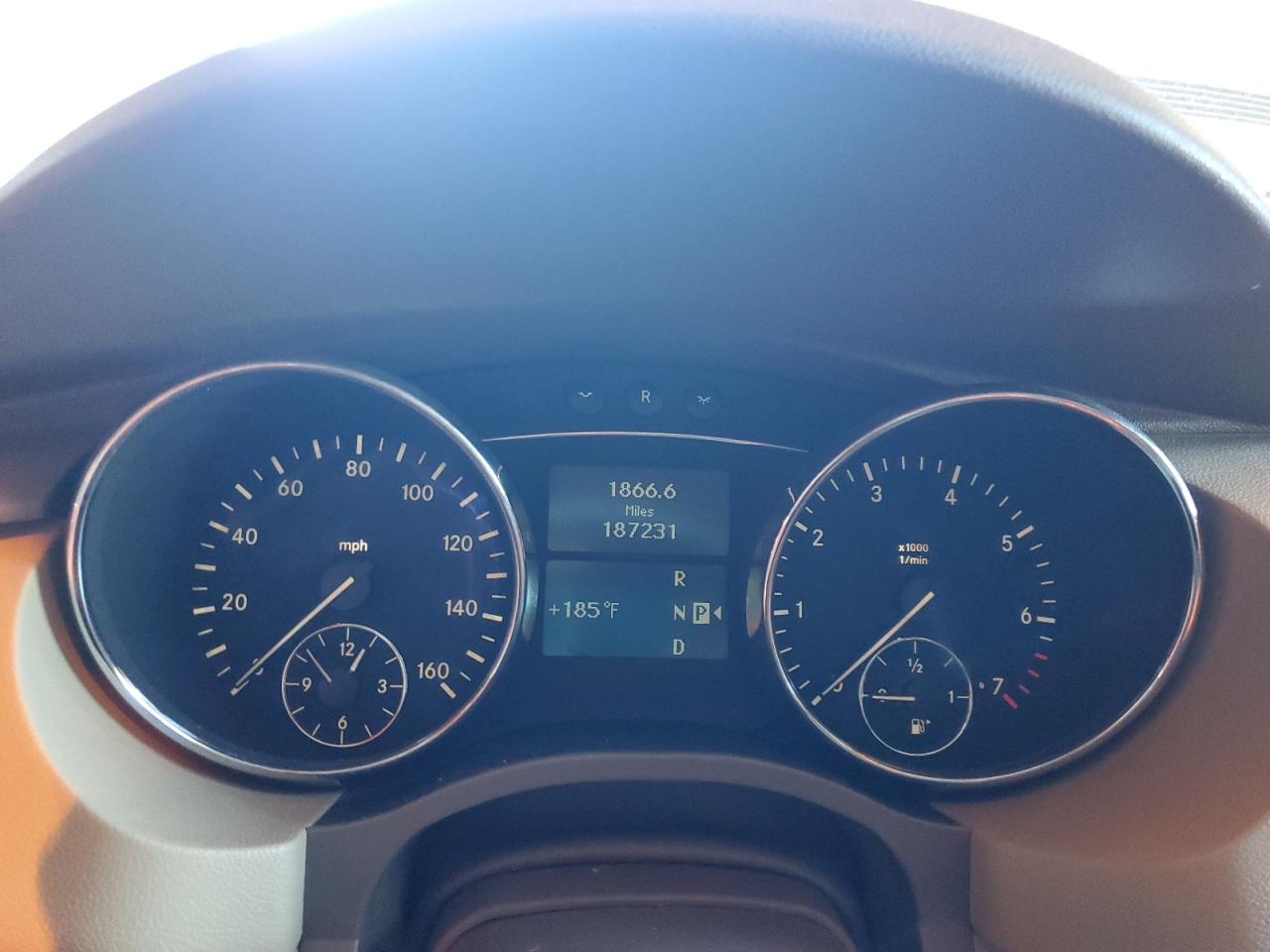 2008 Mercedes-Benz R 350 VIN: 4JGCB65E08A075961 Lot: 82281185