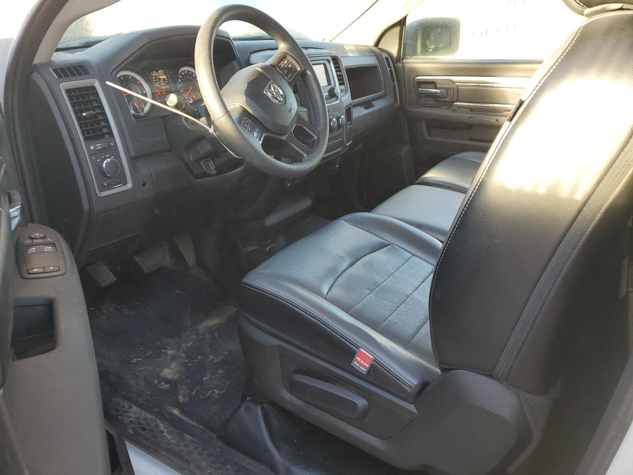 2022 Ram 1500 Classic Tradesman VIN: 3C6JR6DGXNG427880 Lot: 87237805