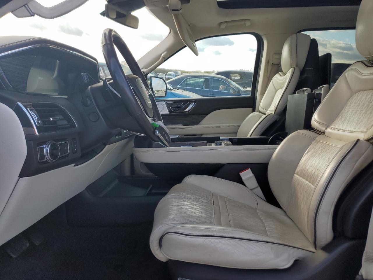 2019 Lincoln Navigator L Black Label VIN: 5LMJJ3TTXKEL24807 Lot: 90908715