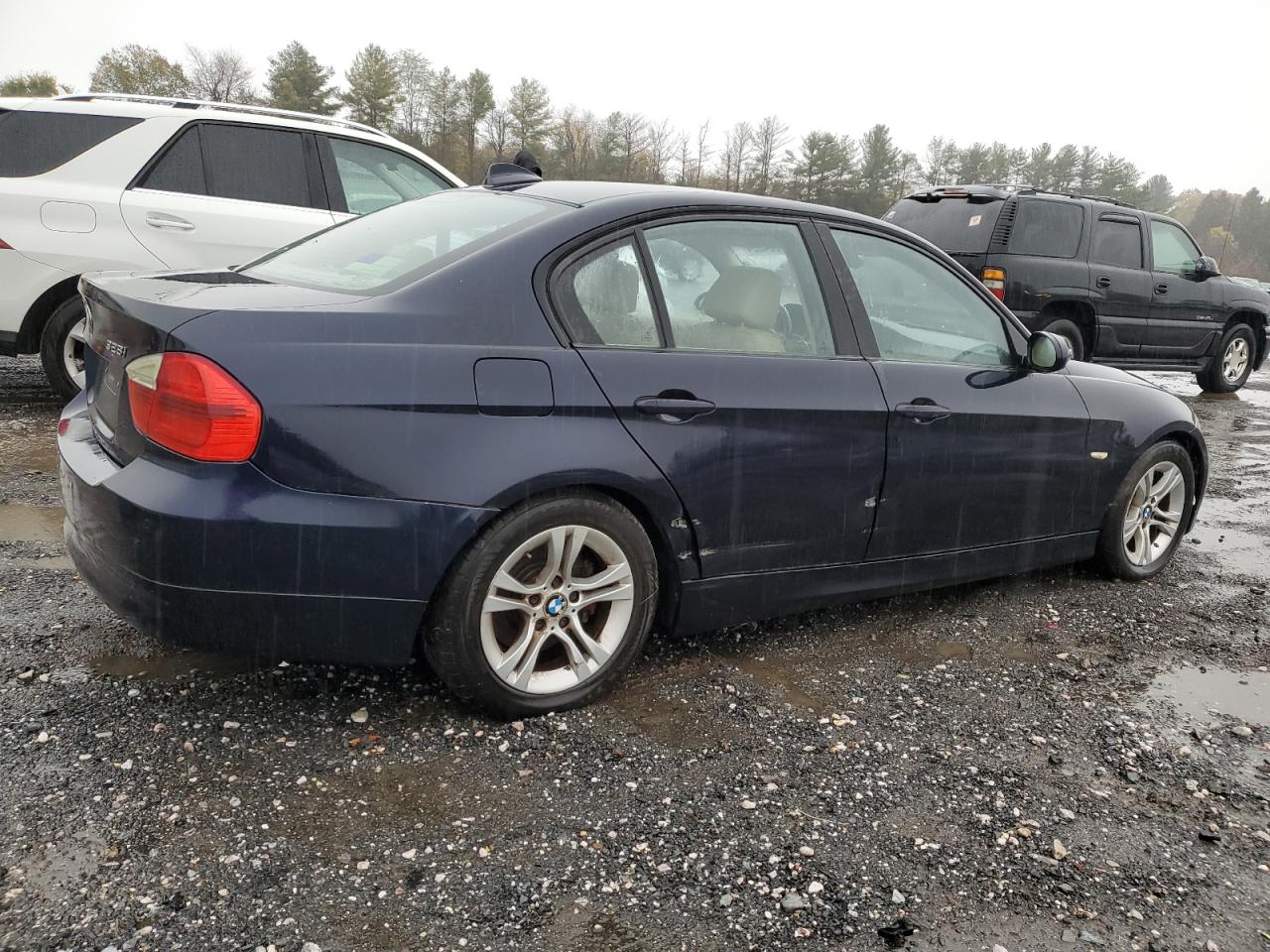 Фото: WBAVA33598KX84400