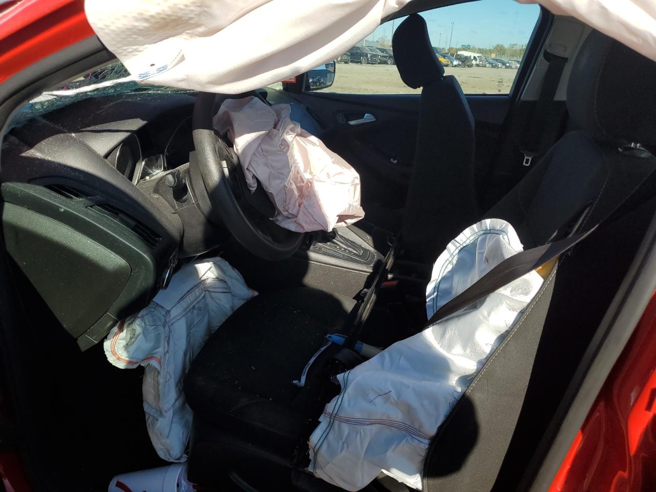 2017 Ford Focus Se VIN: 1FADP3F23HL267933 Lot: 84912475