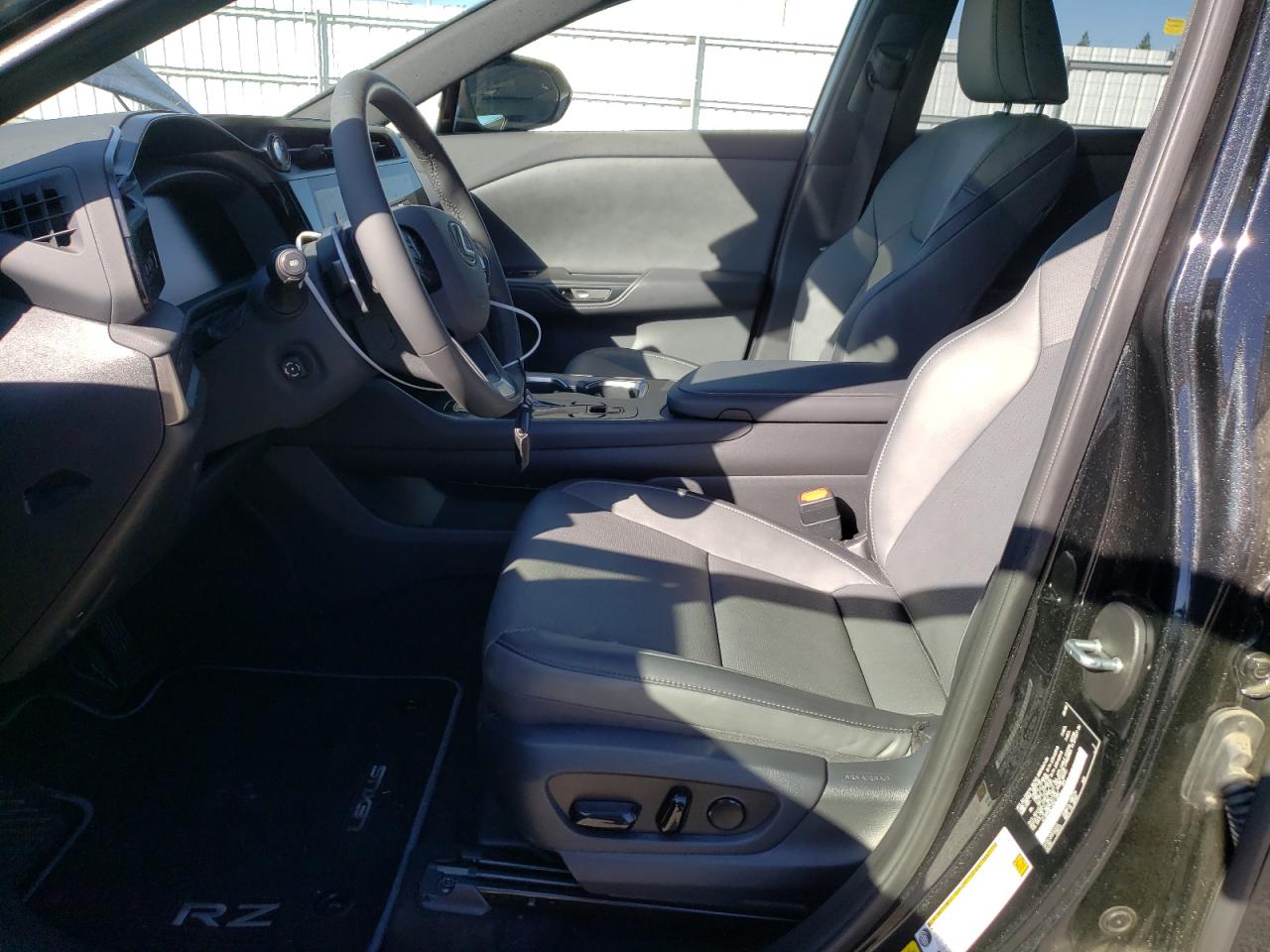 2025 Lexus Rz 300E VIN: JTJABABB7SA011882 Lot: 81589815