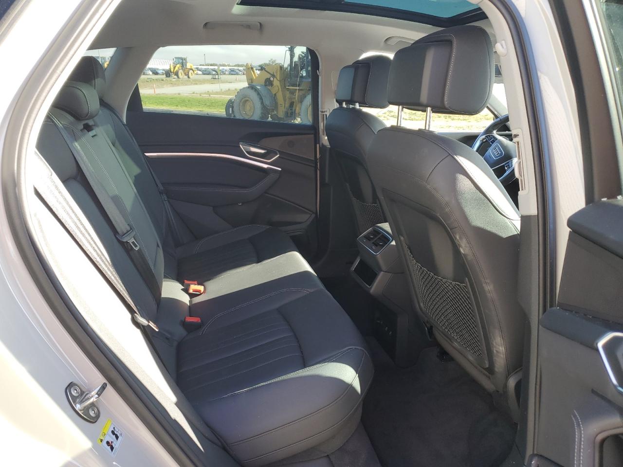 2022 Audi E-Tron Premium VIN: WA1AAAGE6NB012037 Lot: 90086485