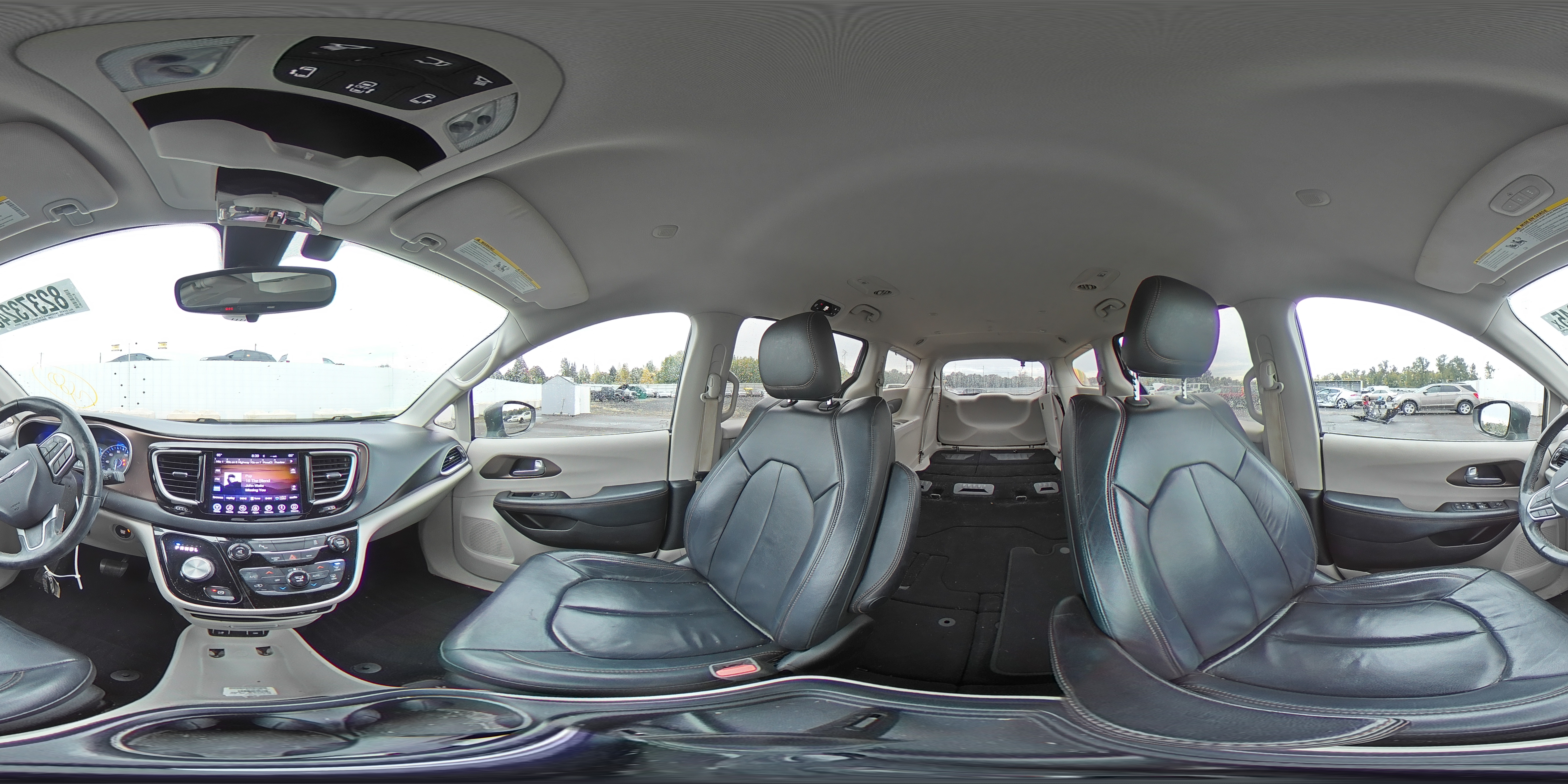 2017 Chrysler Pacifica Touring L VIN: 2C4RC1BG8HR524545 Lot: 82373245