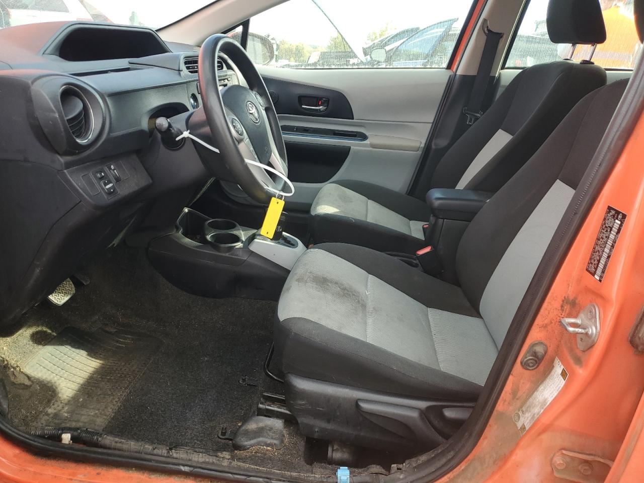 2013 Toyota Prius C VIN: JTDKDTB3XD1037725 Lot: 85896335