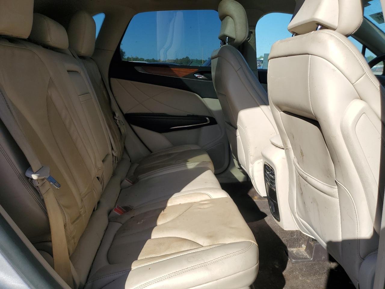 2018 Lincoln Mkc Select VIN: 5LMCJ2C91JUL20690 Lot: 82577145