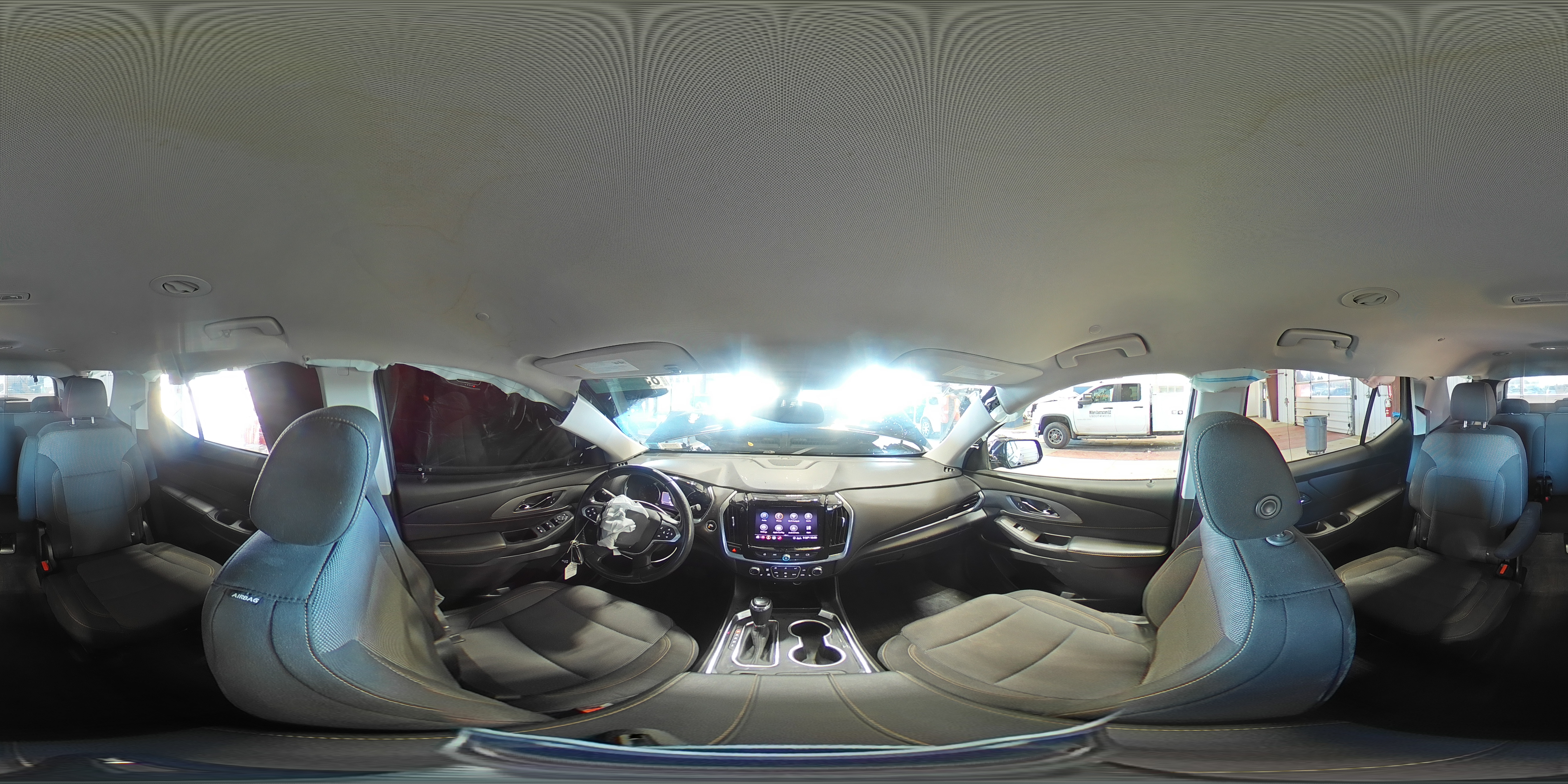 2020 Chevrolet Traverse Lt VIN: 1GNEVGKW2LJ117179 Lot: 85741405