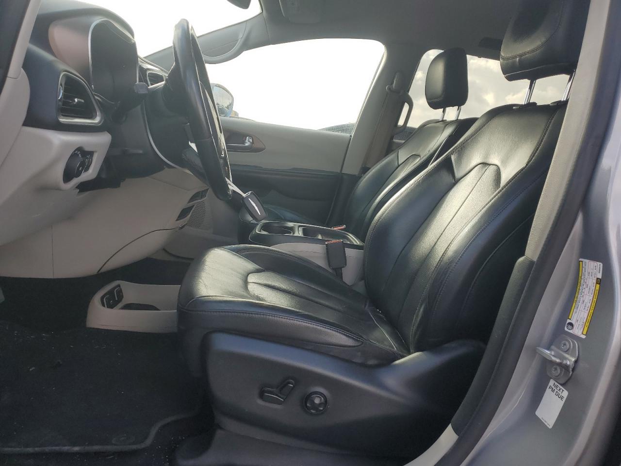 2019 Chrysler Pacifica Touring L VIN: 2C4RC1BG4KR603475 Lot: 82464465