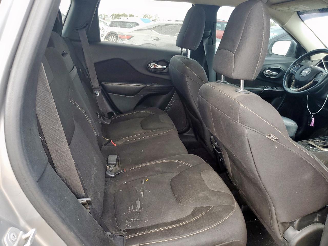 2015 Jeep Cherokee Latitude VIN: 1C4PJLCS2FW722568 Lot: 85858005