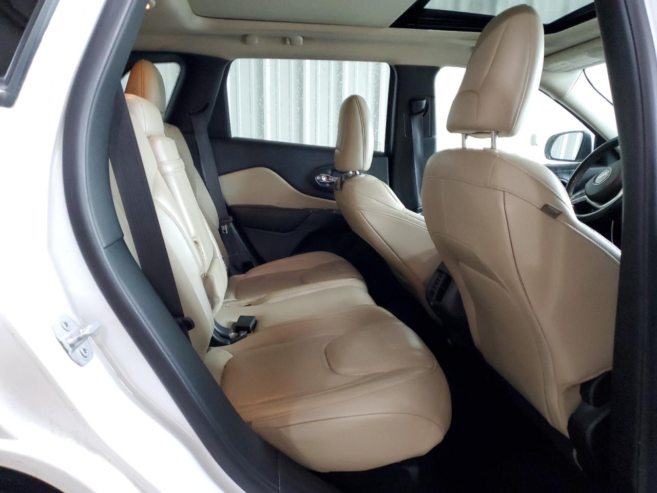 2015 Jeep Cherokee Limited VIN: 1C4PJMDS3FW510105 Lot: 89639435