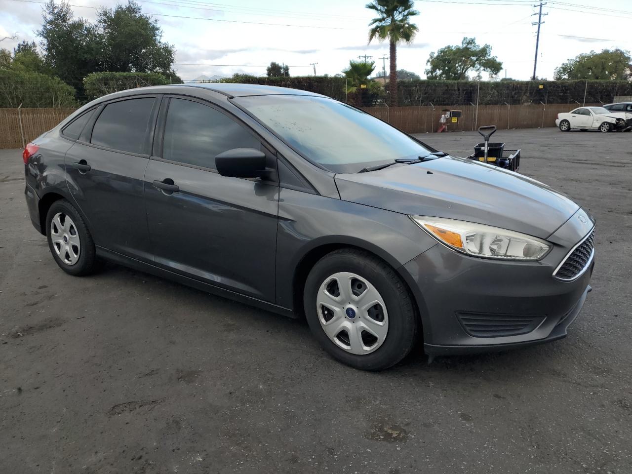 2017 Ford Focus S VIN: 1FADP3E21HL206291 Lot: 82283455