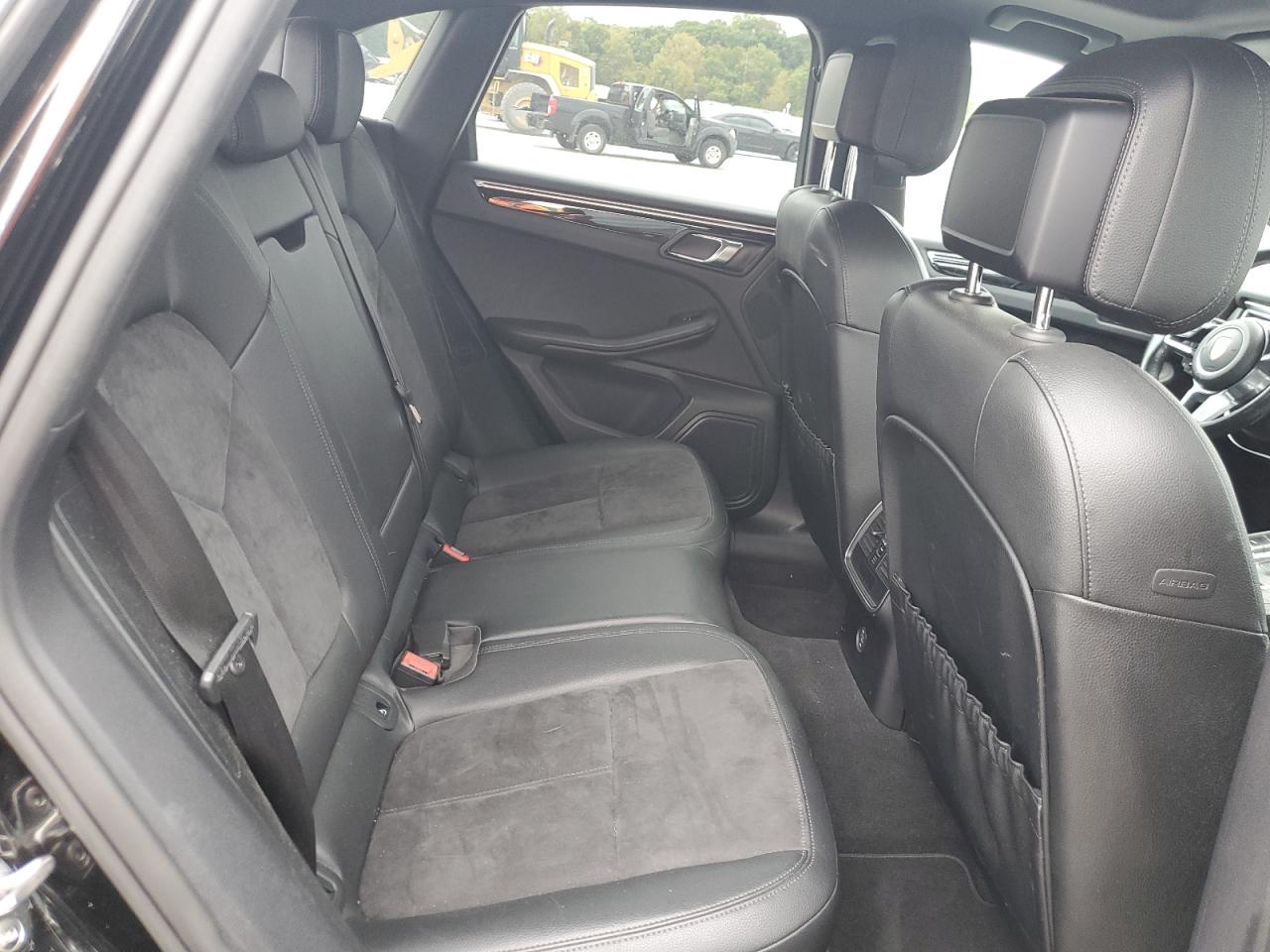 2018 Porsche Macan S VIN: WP1AB2A50JLB34977 Lot: 85163015